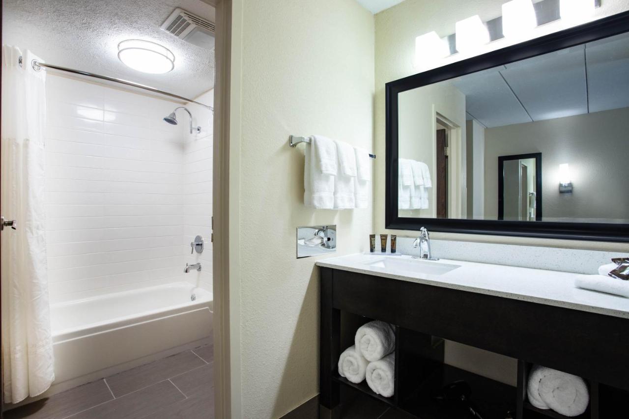 Wingate By Wyndham Bloomington Hotel Kültér fotó